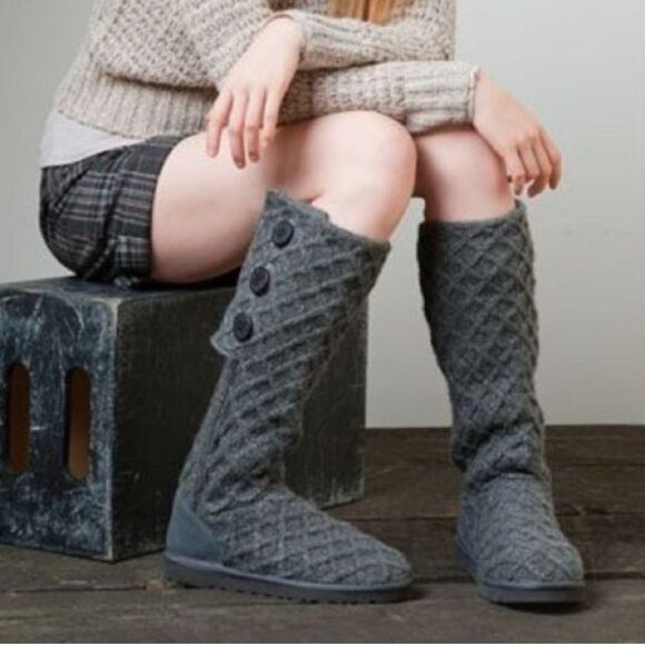 UGG® Australia 'Lattice Cardy' Boot in Charcoal Size 8 - Picture 1 of 10